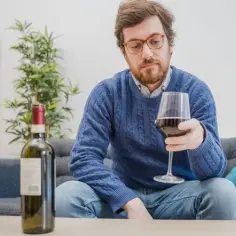 Uczulenie na wino objawy: jak rozpoznać i uniknąć niebezpieczeństwa