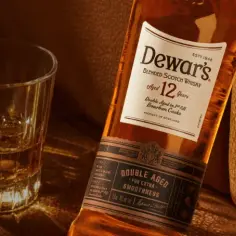Gdzie kupić whisky 200 ml? Sprawdź najlepsze miejsca i oferty