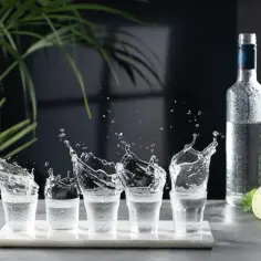Jak długo trzyma 250 ml wódki? Poznaj skutki spożycia alkoholu