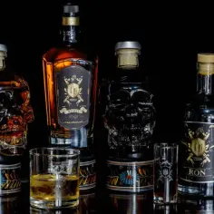Gdzie kupić małe butelki whisky? Najlepsze miejsca i oferty