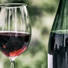 Jak zrobić mocne wino i uniknąć najczęstszych błędów w produkcji